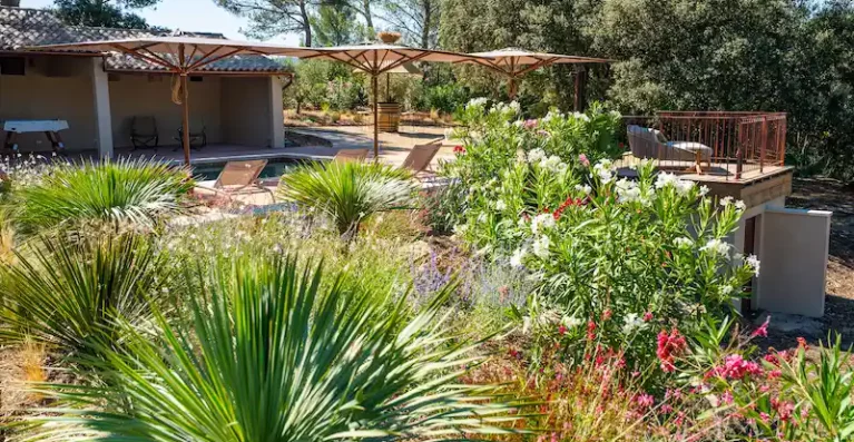 Jardin Puget terrasse piscine