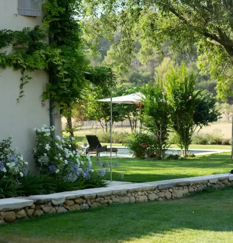 Jardinière terrasse Lourmarin
